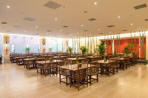 Se sirven desayunos, almuerzos y cenas