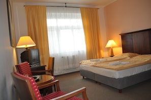 Standard Double Room | Desk, blackout curtains, free WiFi, bed sheets