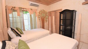 Minutes to breathtaking view- golden sun rise 2 bedrooms | セーフティボックス (室内)、アイロン / アイロン台、ベビーベッド、可動式ベッド