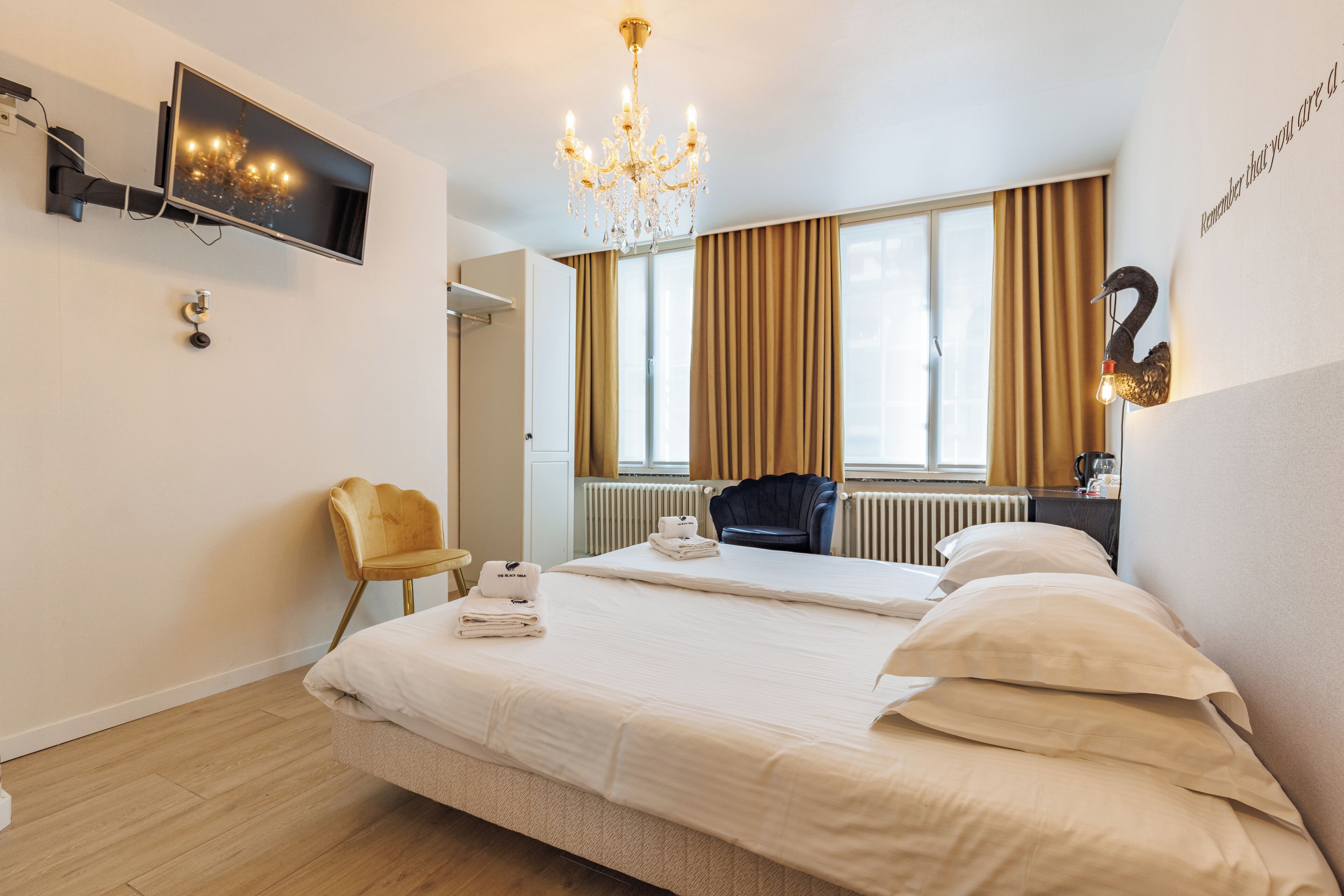 standard double or twin room | in-room safe, desk, blackout curtains, iron/ironing board