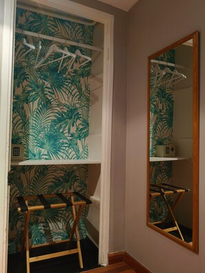 더블룸 | 미니바, 객실 내 금고, 책상, 방음 설비