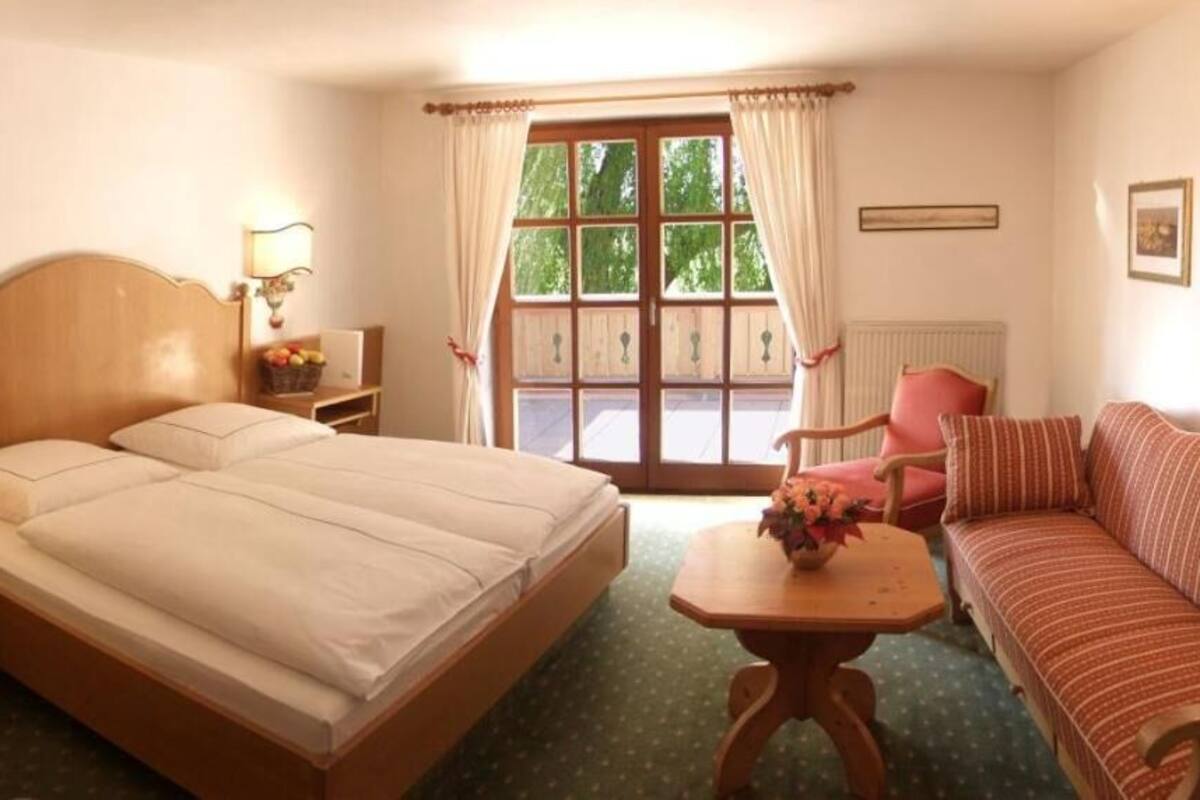 minibar, in-room safe, desk, soundproofing