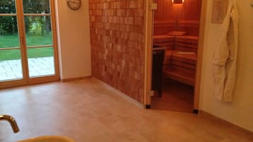 Sauna, sale per trattamenti e massaggi, massaggi