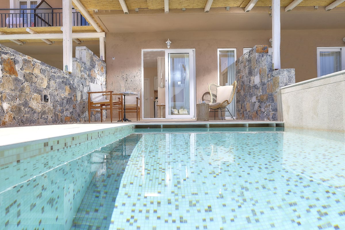 Studio, Private Pool | 1 bedroom, in-room safe, blackout drapes, iron/ironing board