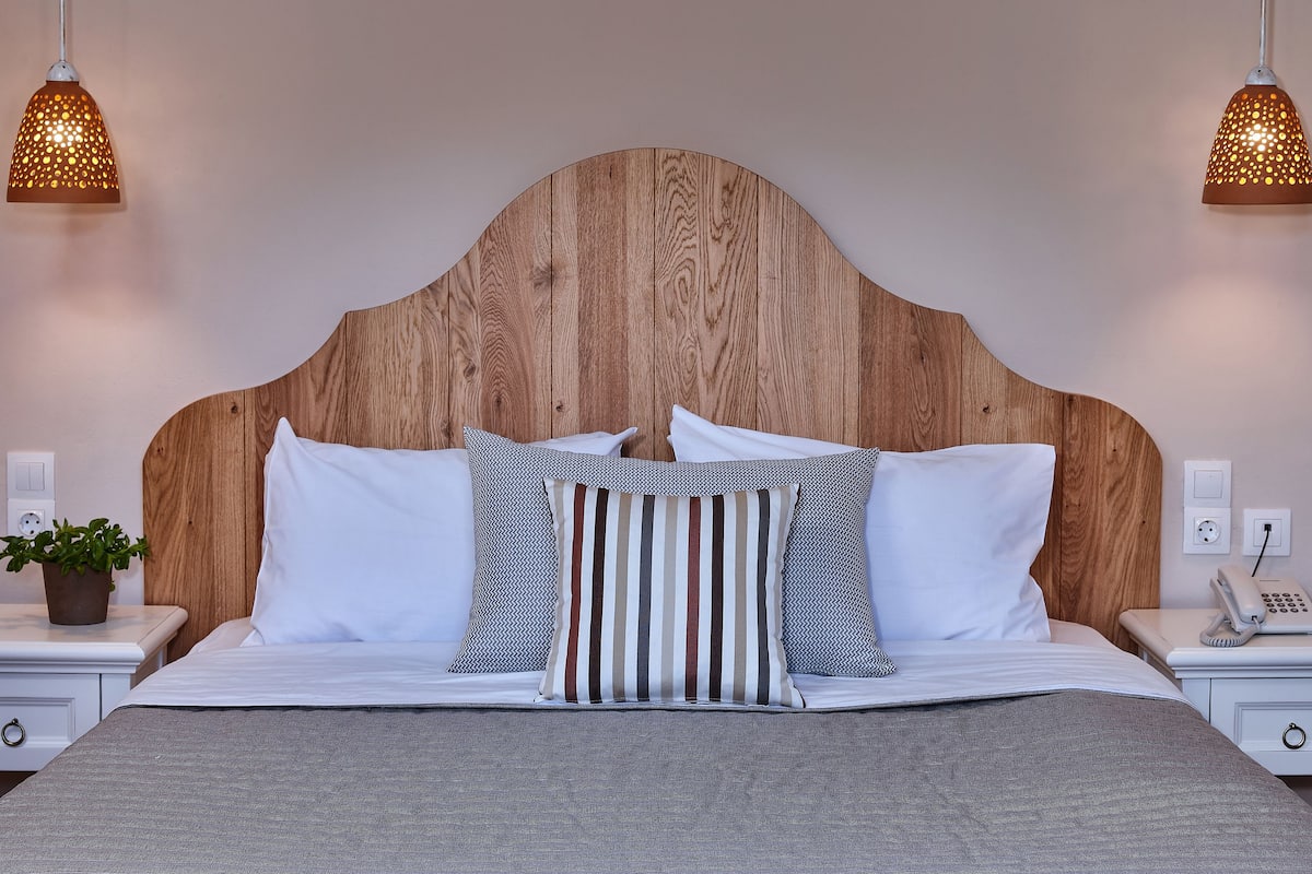 In-room safe, blackout drapes, iron/ironing board, WiFi (free)