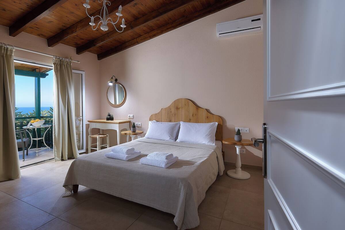 Superior Family Suite with Seasonal Heated Private Pool | In-room safe, blackout drapes, iron/ironing board, WiFi (free)