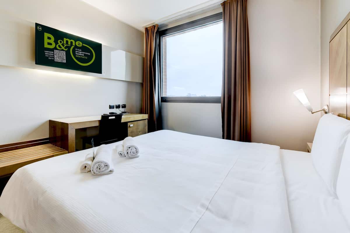 Tremannsrom – superior, ikke-røyk | Safe på rommet, skrivebord, lydisolert og wi-fi (inkludert)