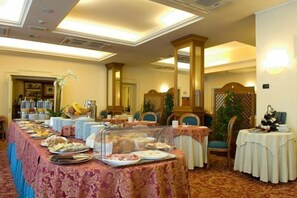Free continental breakfast