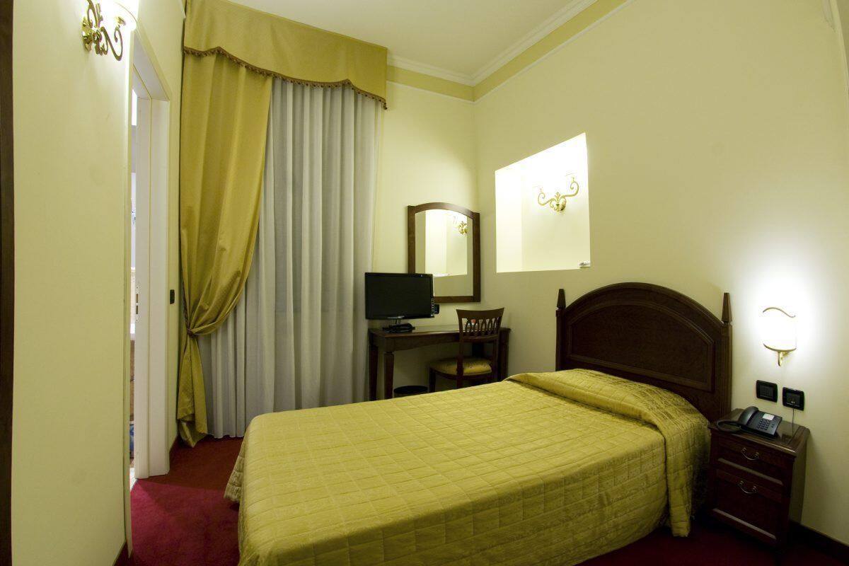 Minibar, in-room safe, soundproofing, free cots/infant beds
