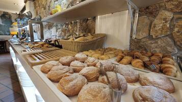 Daily buffet breakfast (EUR 14 per person)