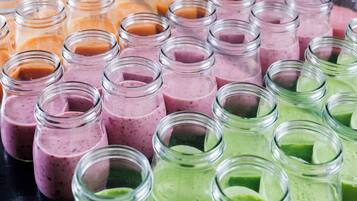 Esmorzar diari d'estil bufet gratuït