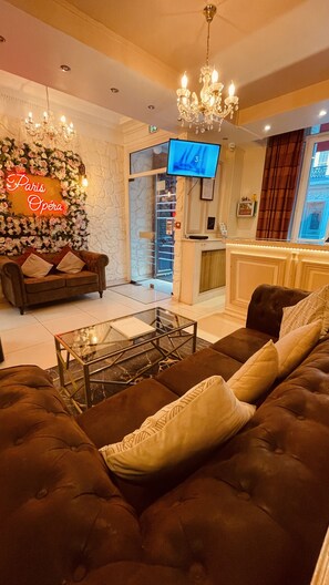 로비 좌석 공간