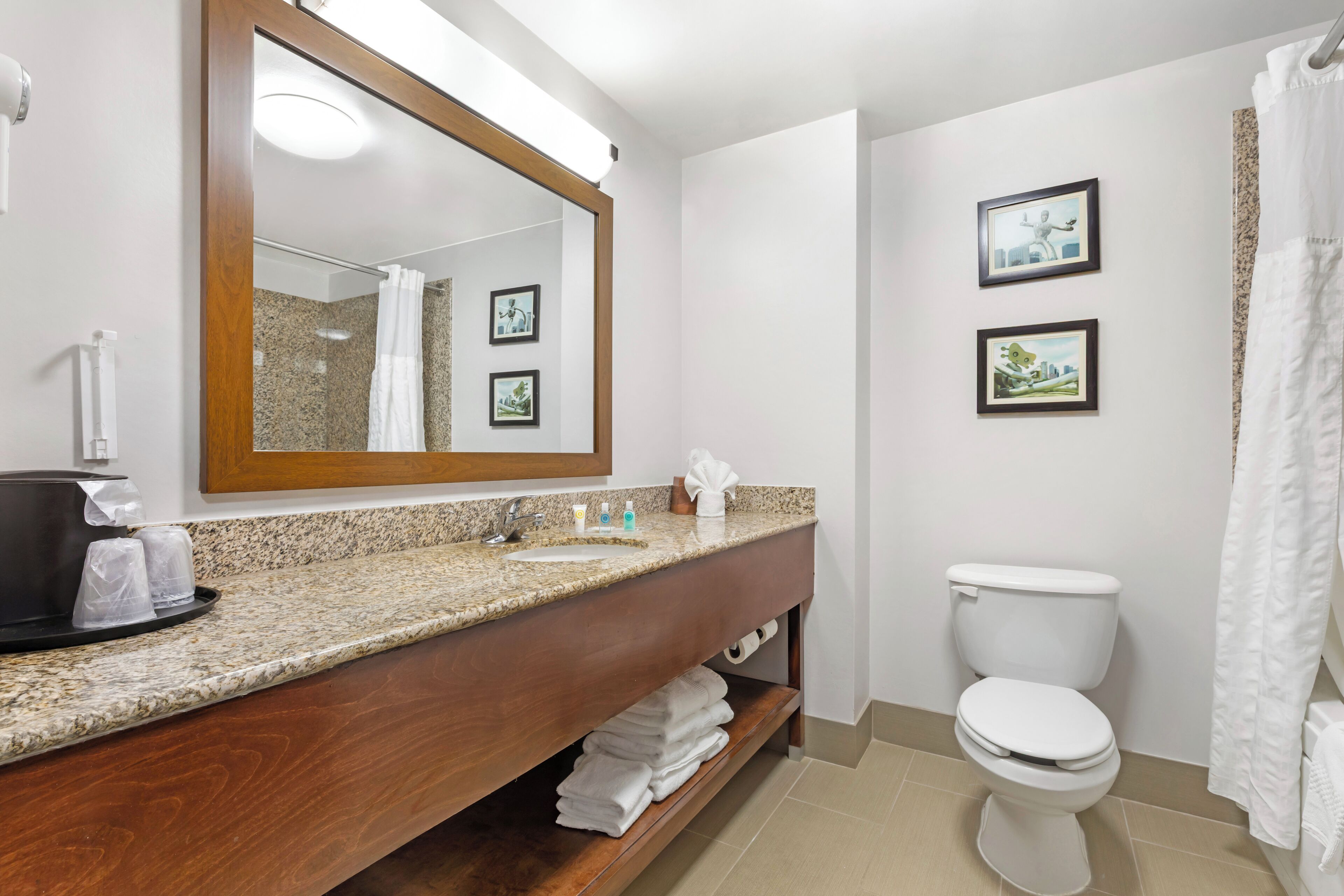 deep-soaking bathtub, free toiletries, hair dryer, towels