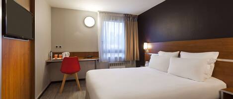 Bureau, rideaux occultants, chambres insonorisées