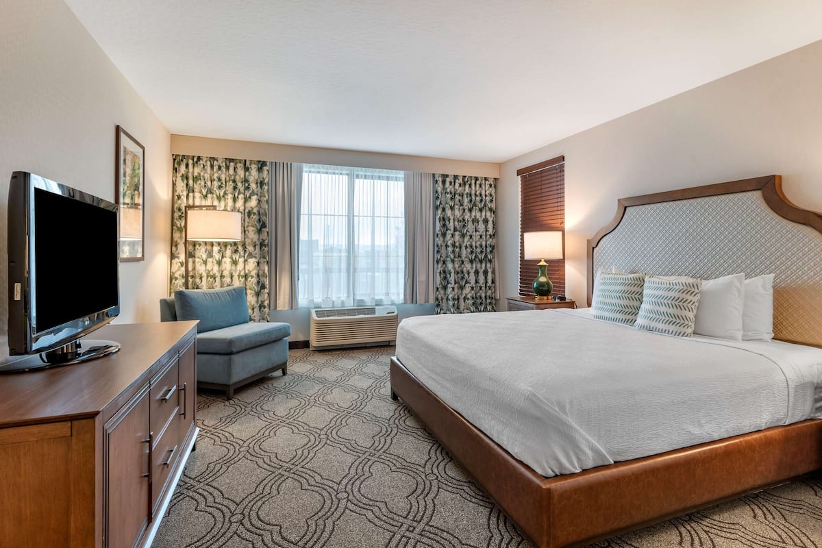 1 bedroom, pillow-top beds, in-room safe, blackout curtains