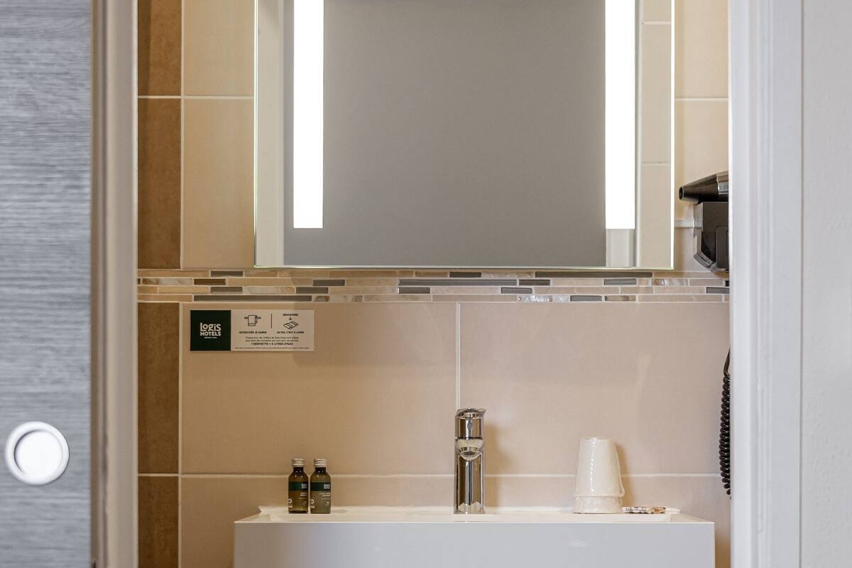 double room | bathroom | shower, hair dryer, towels, soap