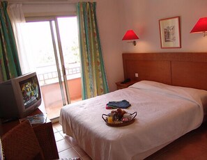 In-room safe, desk, free cots/infant beds, free WiFi