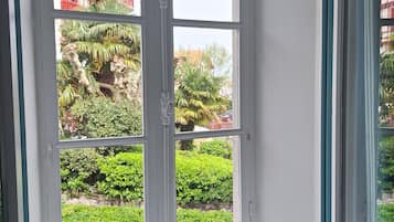 Superior Room (ou lits jumeaux) | Minibar, in-room safe, individually decorated, individually furnished