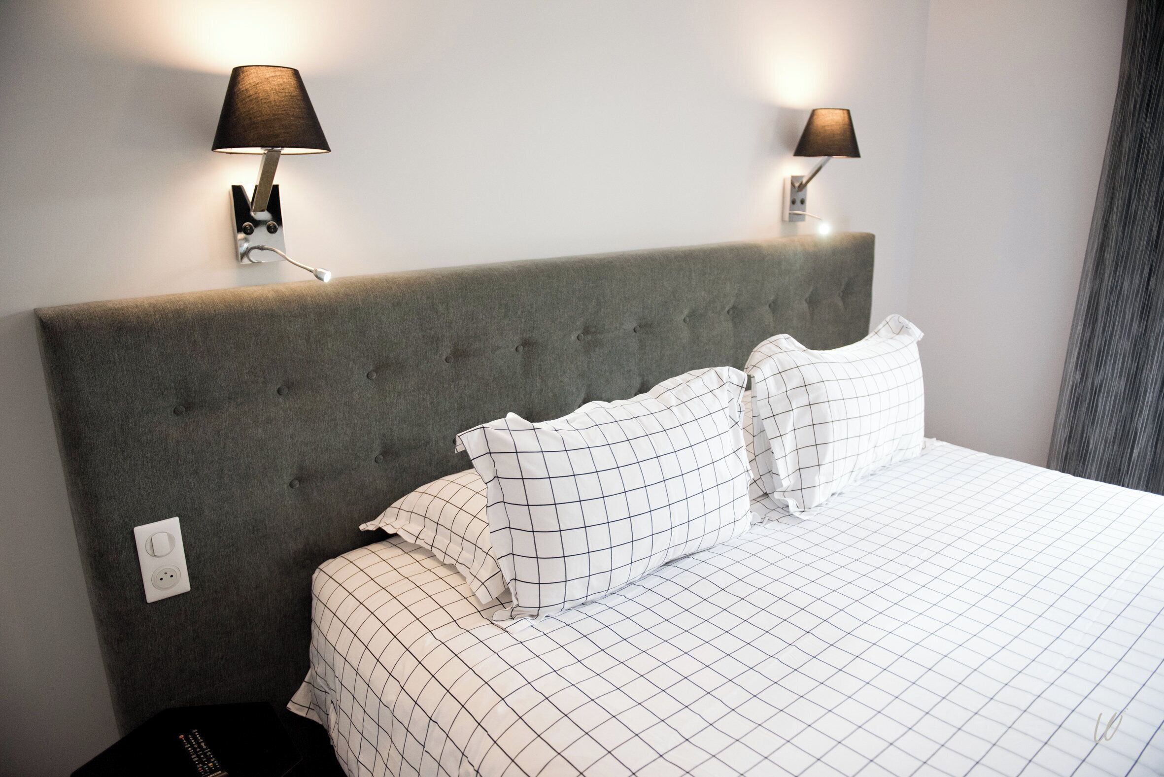 Rom – standard | Sengetøy av topp kvalitet, senger med overmadrass og minibar