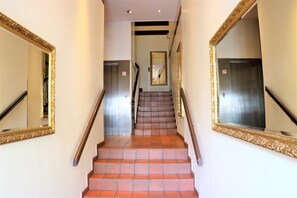 Interior detail - Hotel Hamburg (Hamburg)