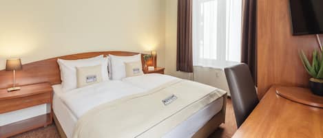 Premium bedding, in-room safe, desk, blackout curtains