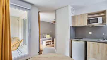 Appartement, 1 chambre (4 People) | Coffres-forts dans les chambres, bureau