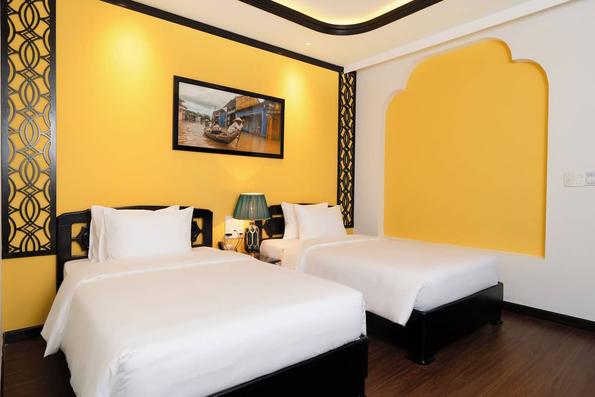 1 bedroom, hypo-allergenic bedding, minibar, in-room safe
