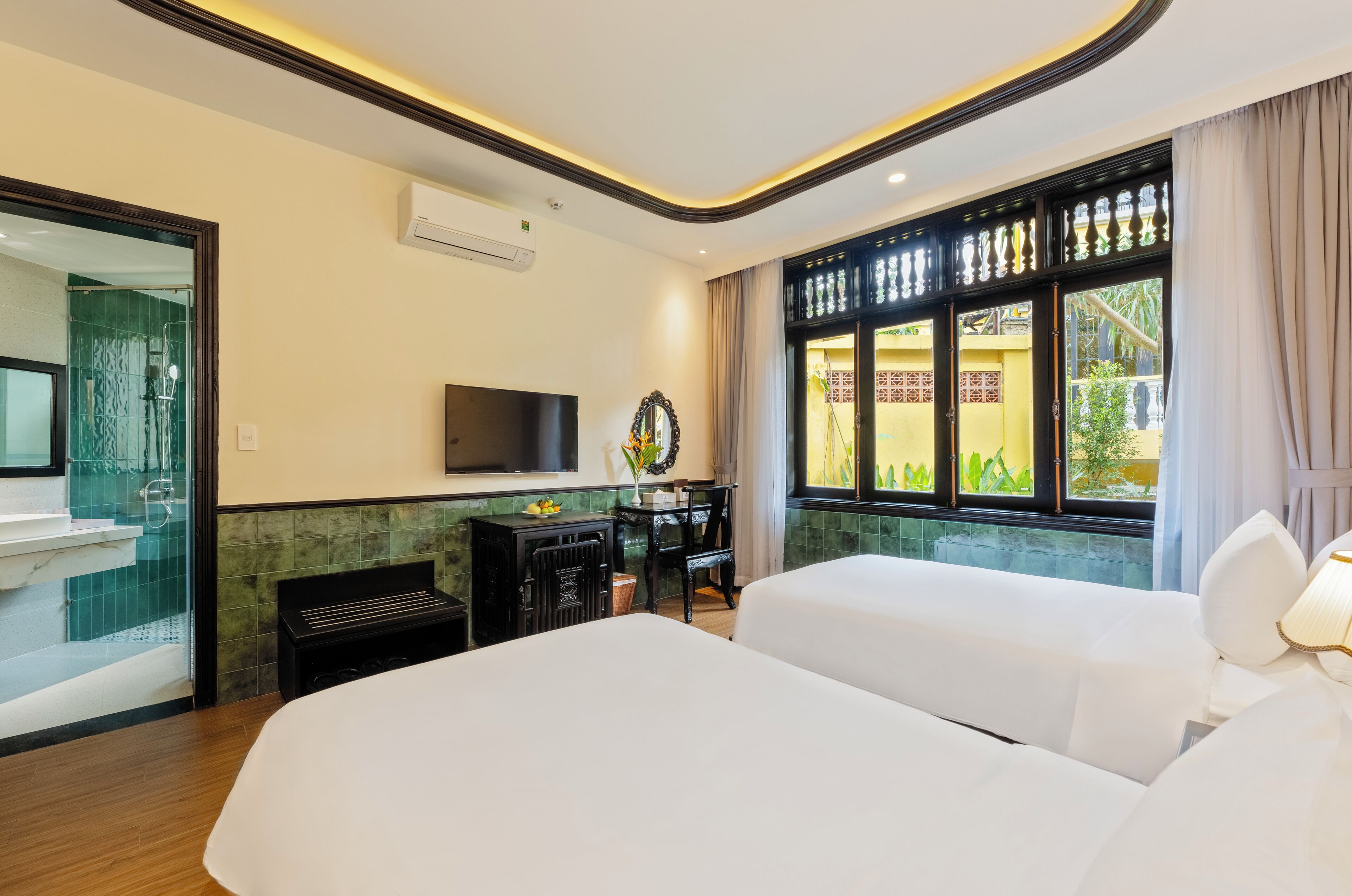 Superior Room, 2 Twin Beds ,Garden View | Hypo-allergenic bedding, minibar, in-room safe, desk