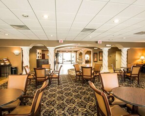 Buffet déjeuner gratuit tous les jours