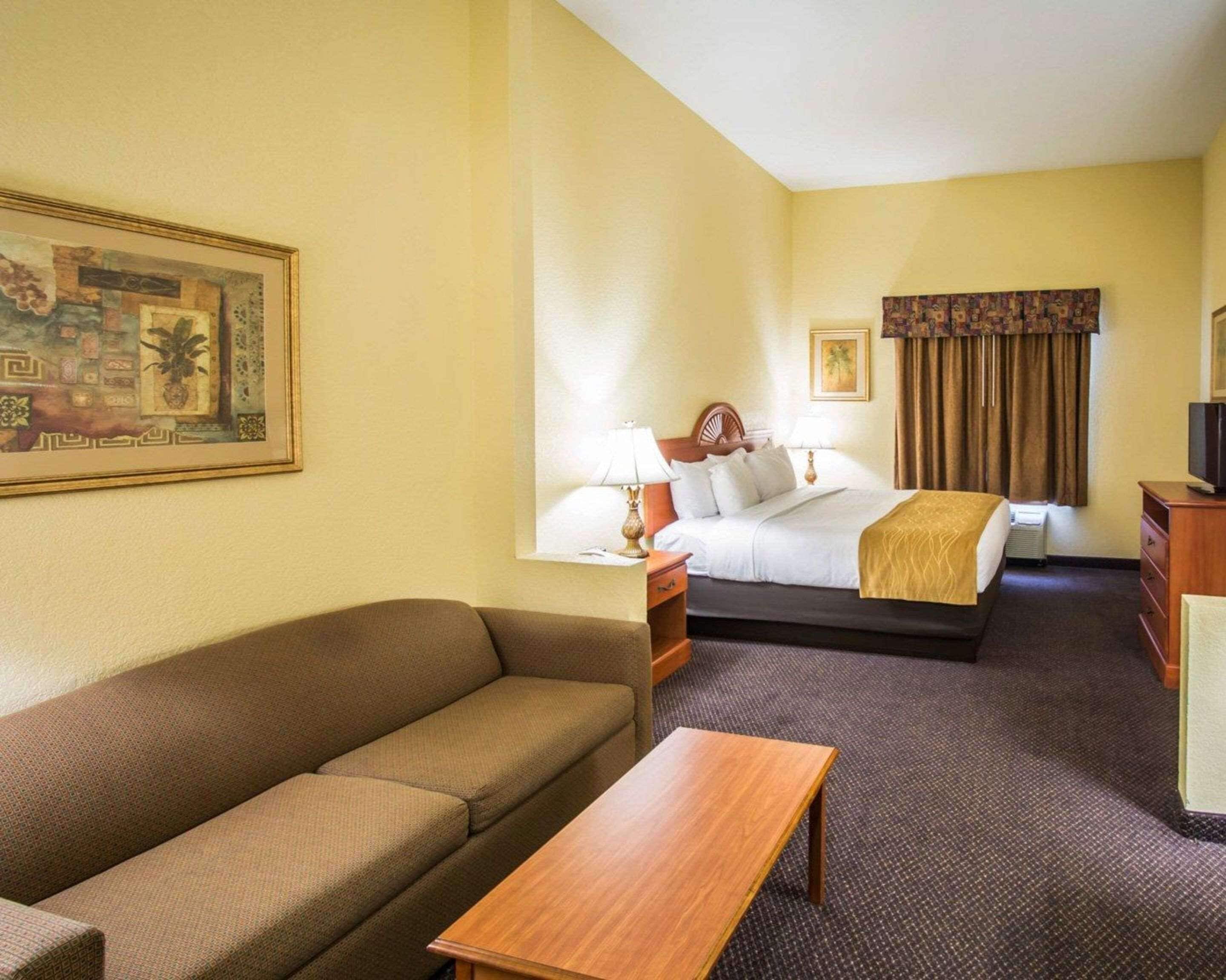suite, 1 king bed, non smoking | in-room safe, desk, iron/ironing board, cots/infant beds