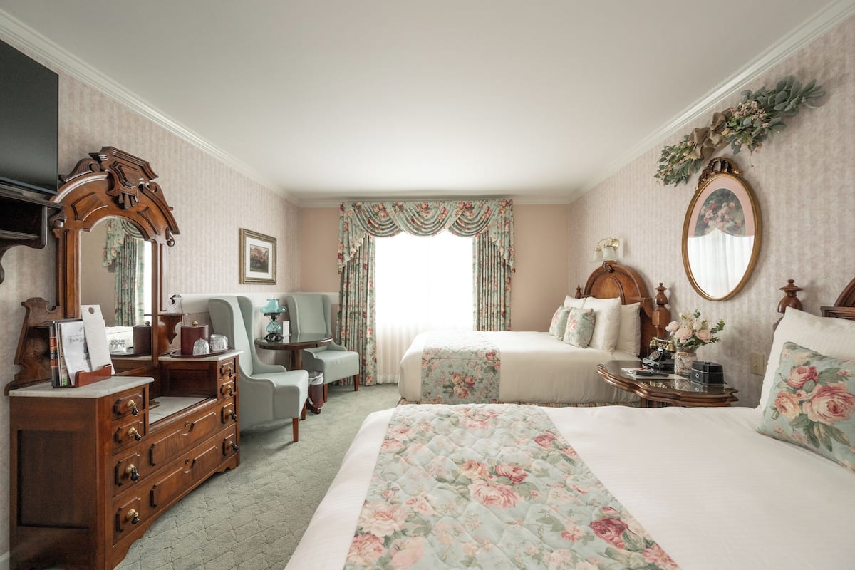 Concierge Standard Room, 2 Double Beds (Adults Only)