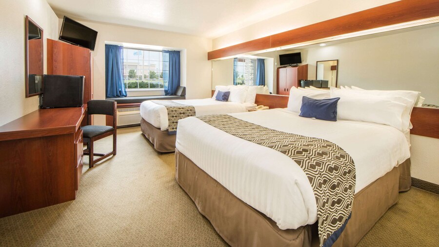 Microtel Inn & Suites by Wyndham Miami