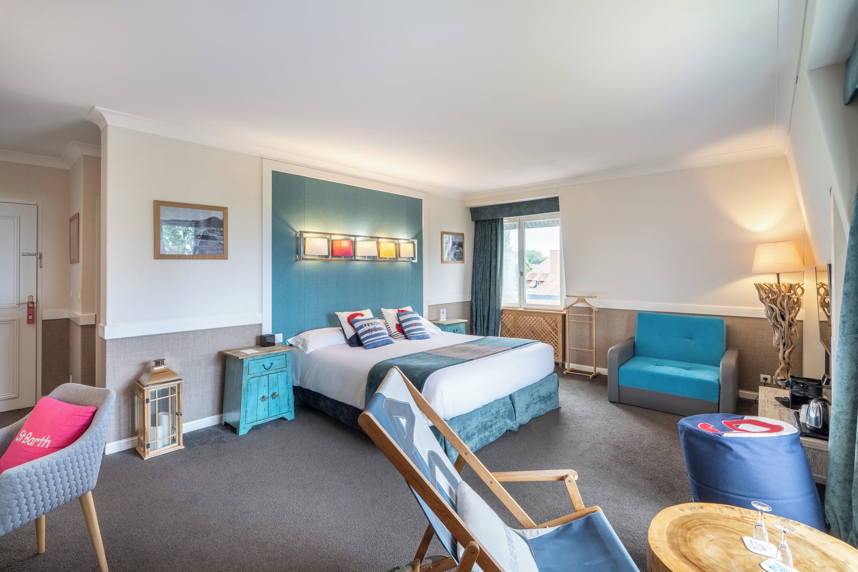 Executive kamer, 1 kingsize bed | Een minibar, een kluis op de kamer, een bureau, een laptopwerkplek