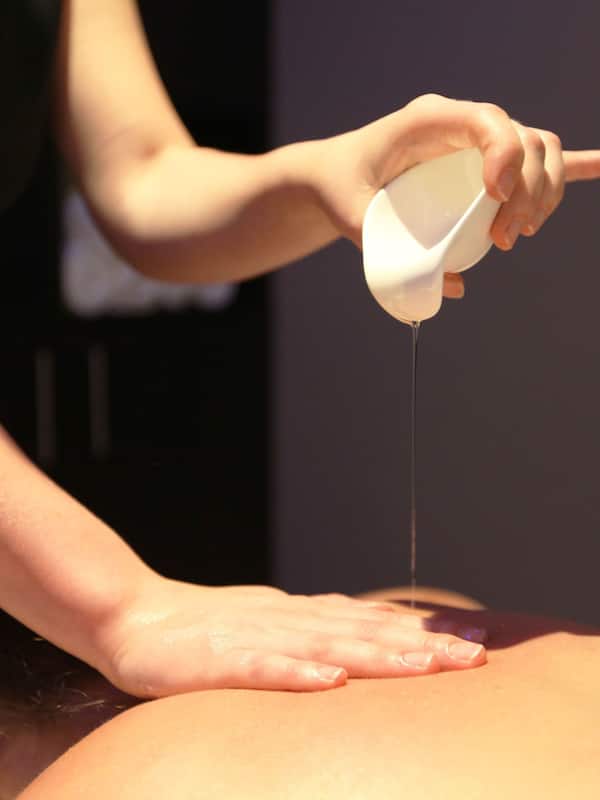 Couples treatment rooms, sauna, hot tub, steam room, Turkish bath