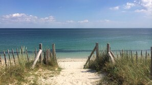 Outdoor banquet area - Grand Hôtel Abbatiale Bénodet The Originals Relais (Benodet)