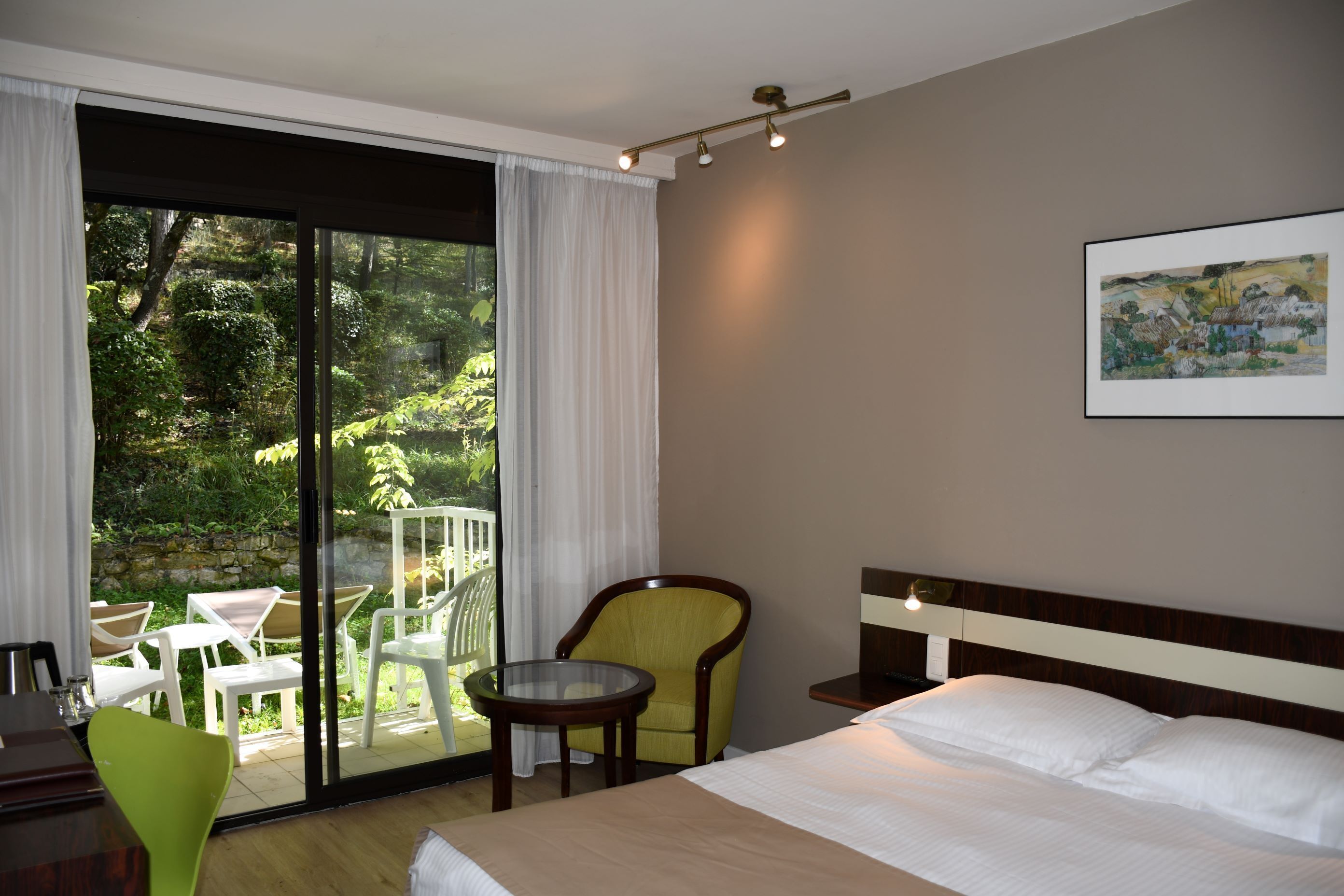 Chambre Classique (with garden)