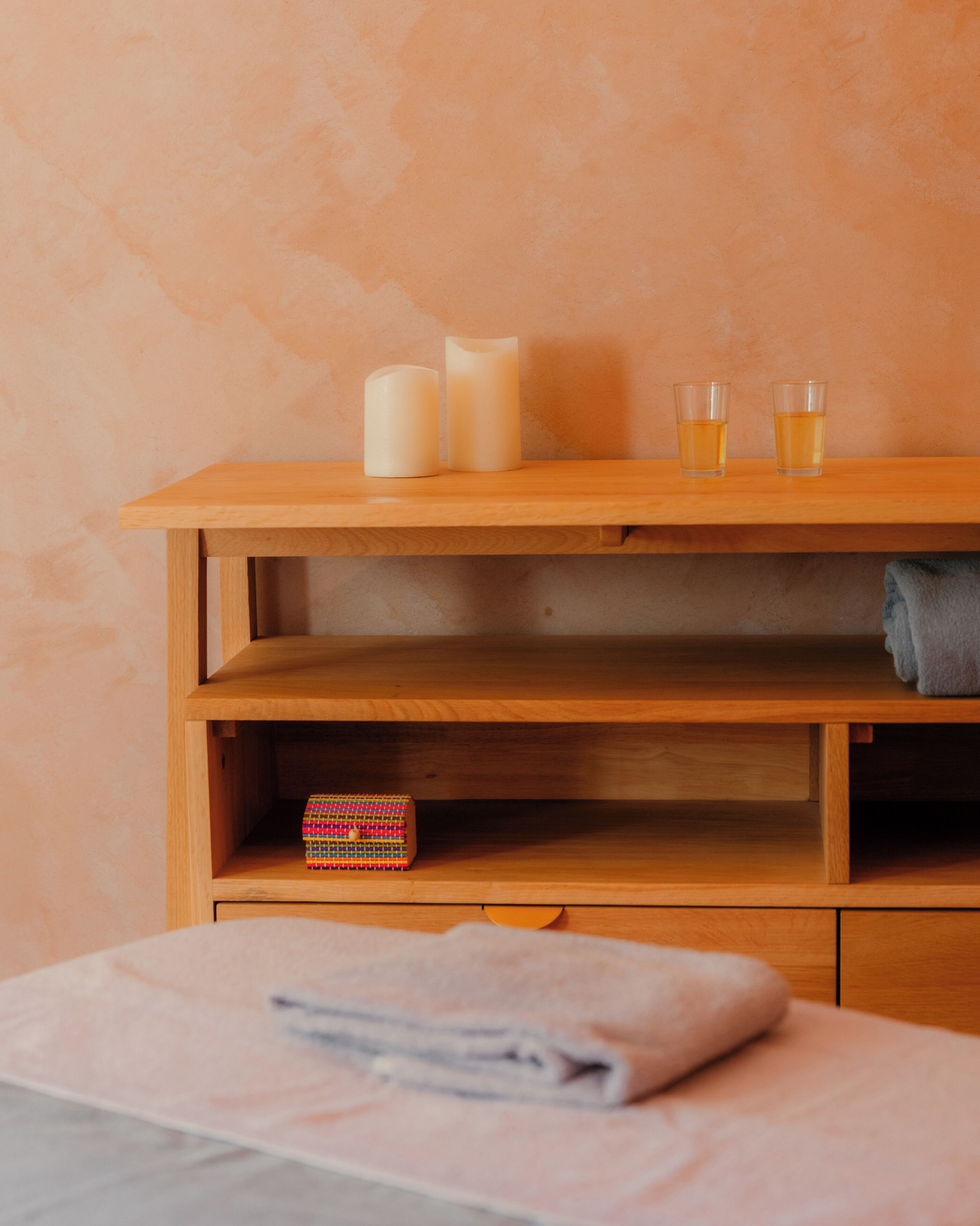 Couples treatment rooms, body treatments, aromatherapy