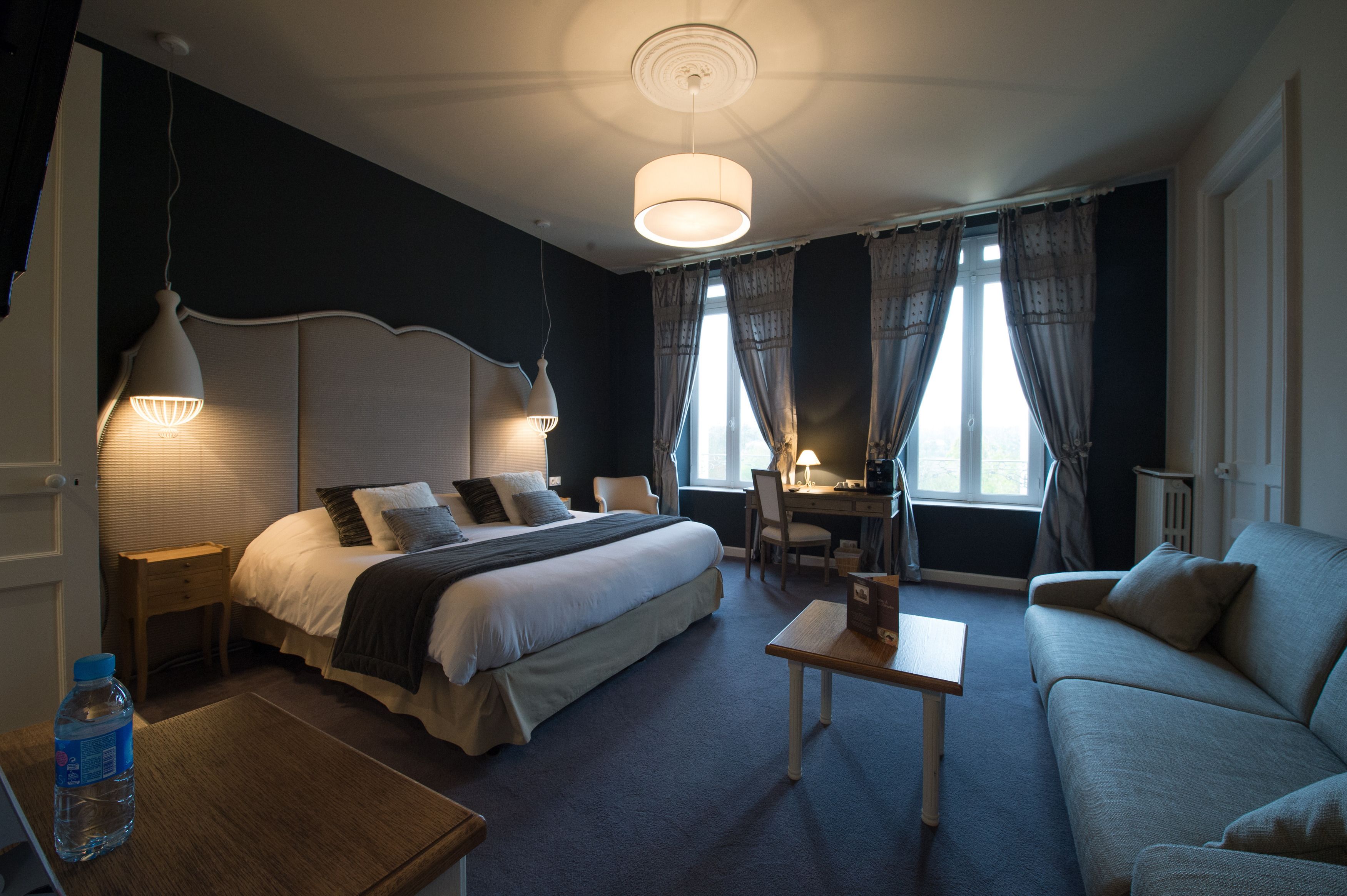 premium bedding, minibar, desk, blackout curtains