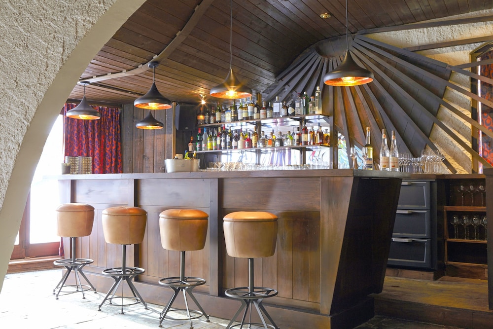 Hôtel des Dromonts by SOWELL COLLECTION by null