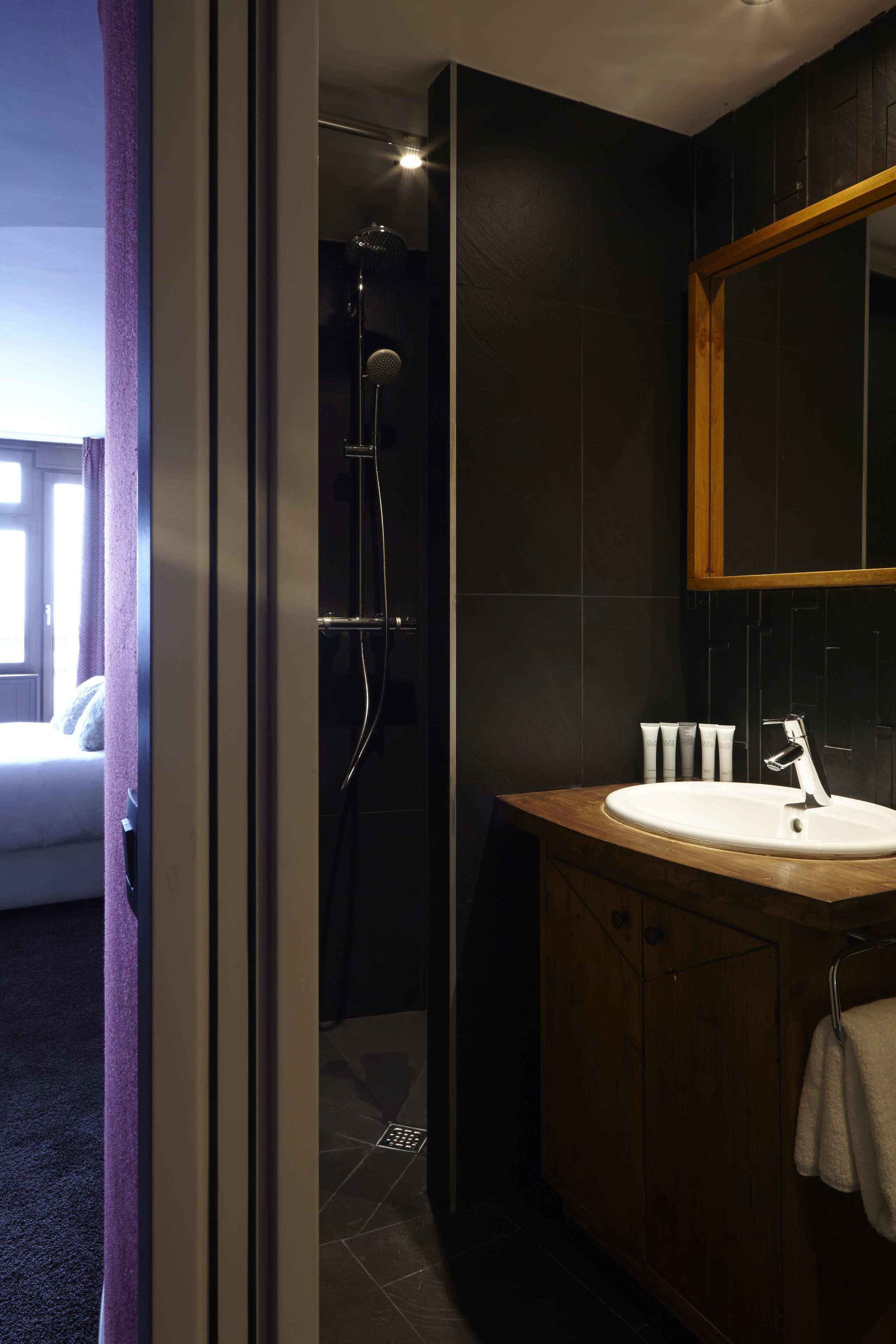 shower, free toiletries, hair dryer, bathrobes