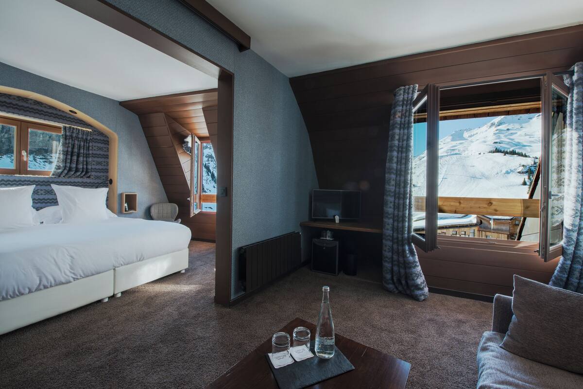 Suite | Minibar, caja fuerte, wifi gratis y ropa de cama