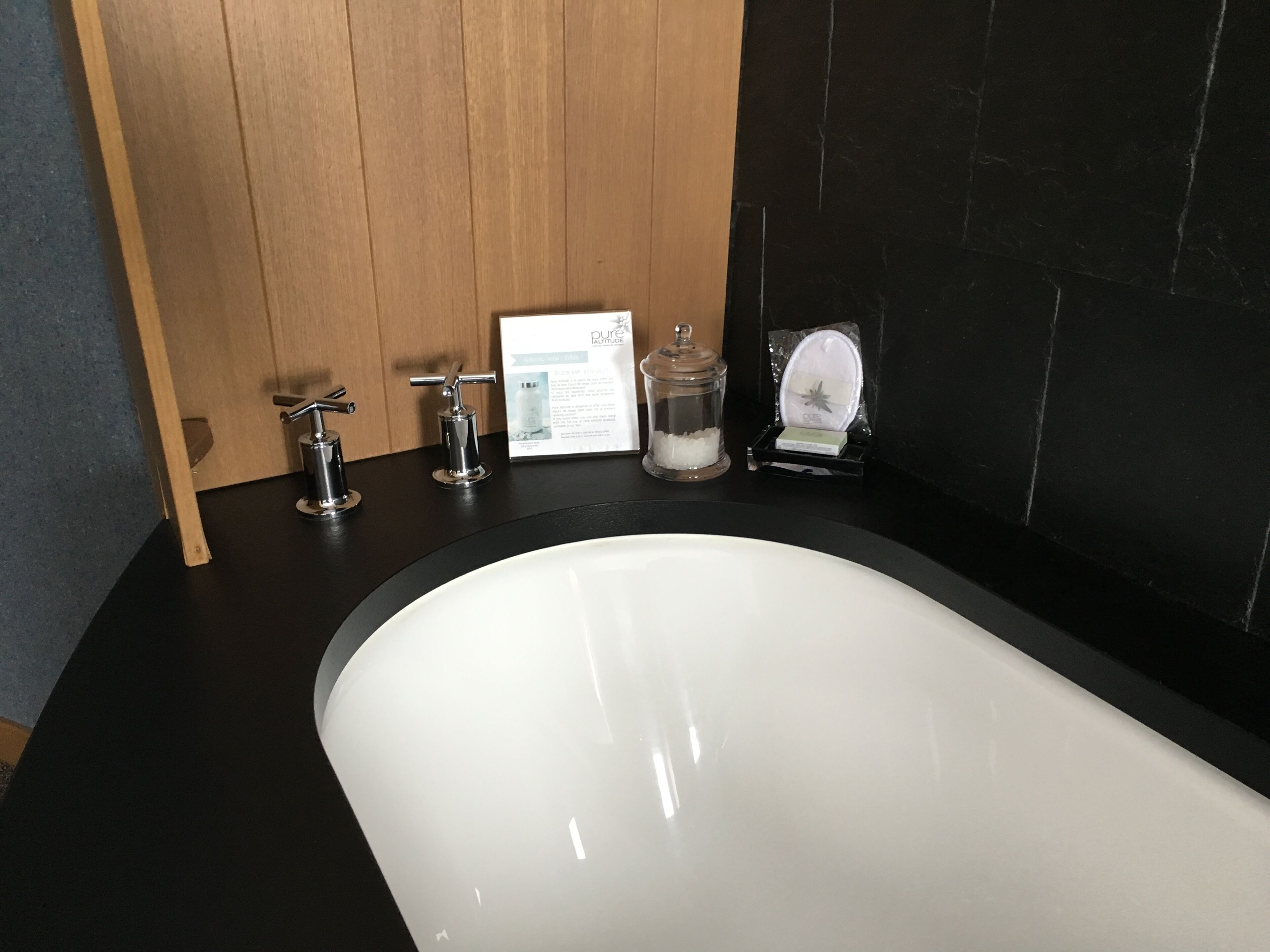 Photo - Hôtel des Dromonts by SOWELL COLLECTION