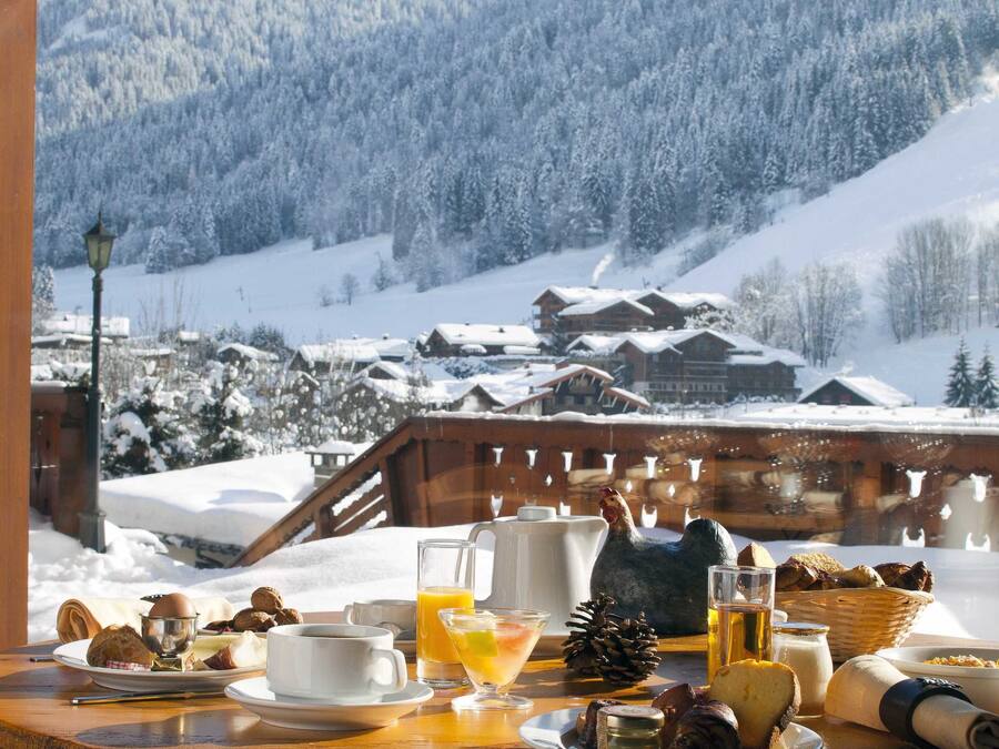 Termasuk sarapan bufet setiap hari