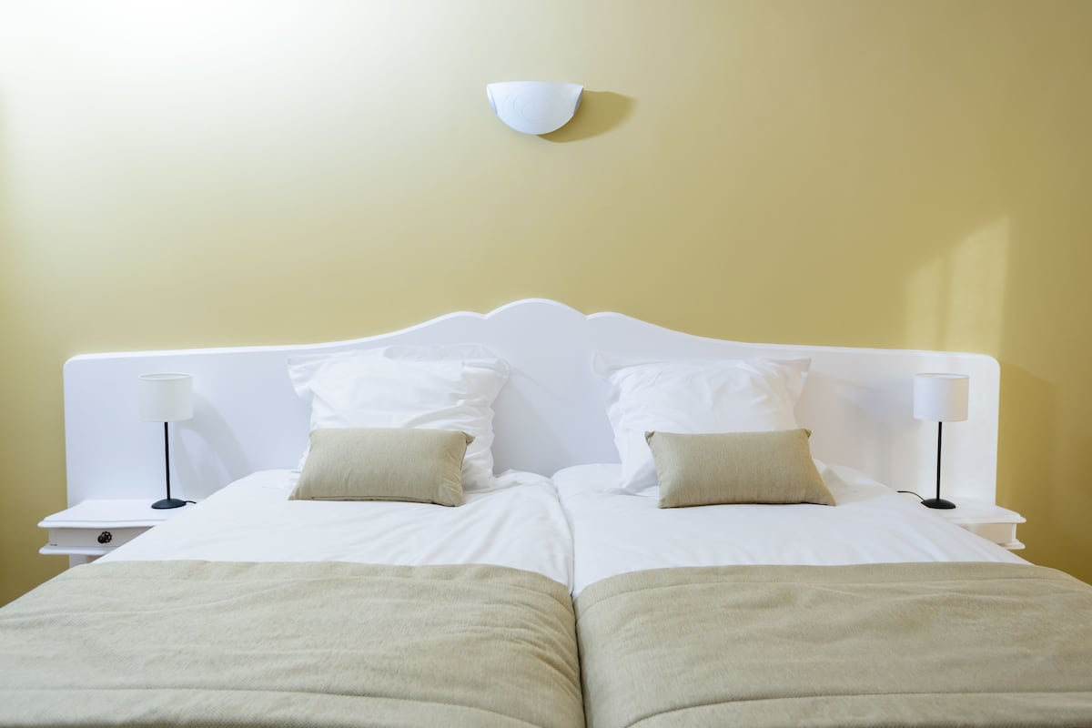 Double or Twin Room, Park View | Peti besi dalam bilik, kalis bunyi, Wi-fi percuma 