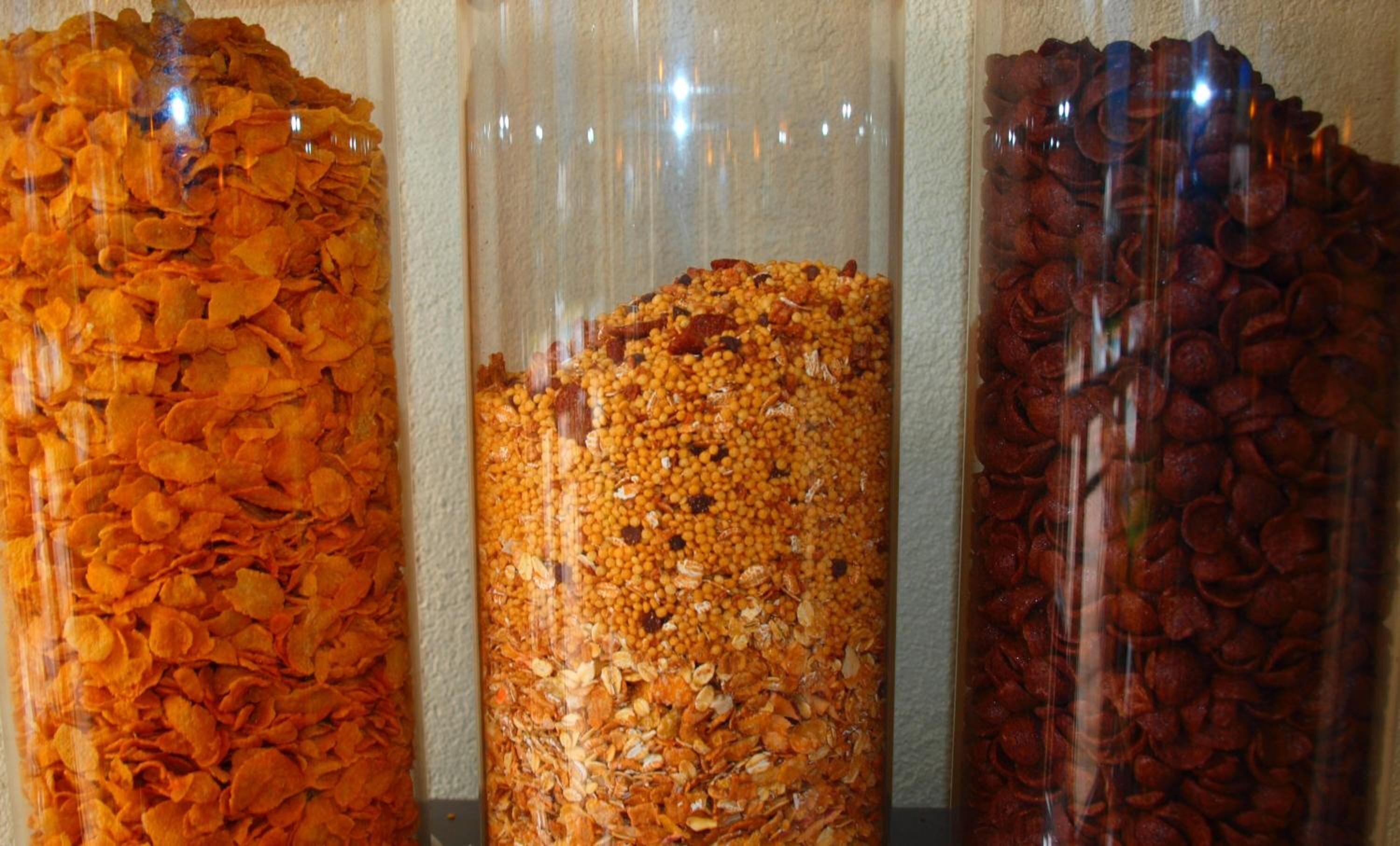 breakfast, lunch, dinner served; french cuisine