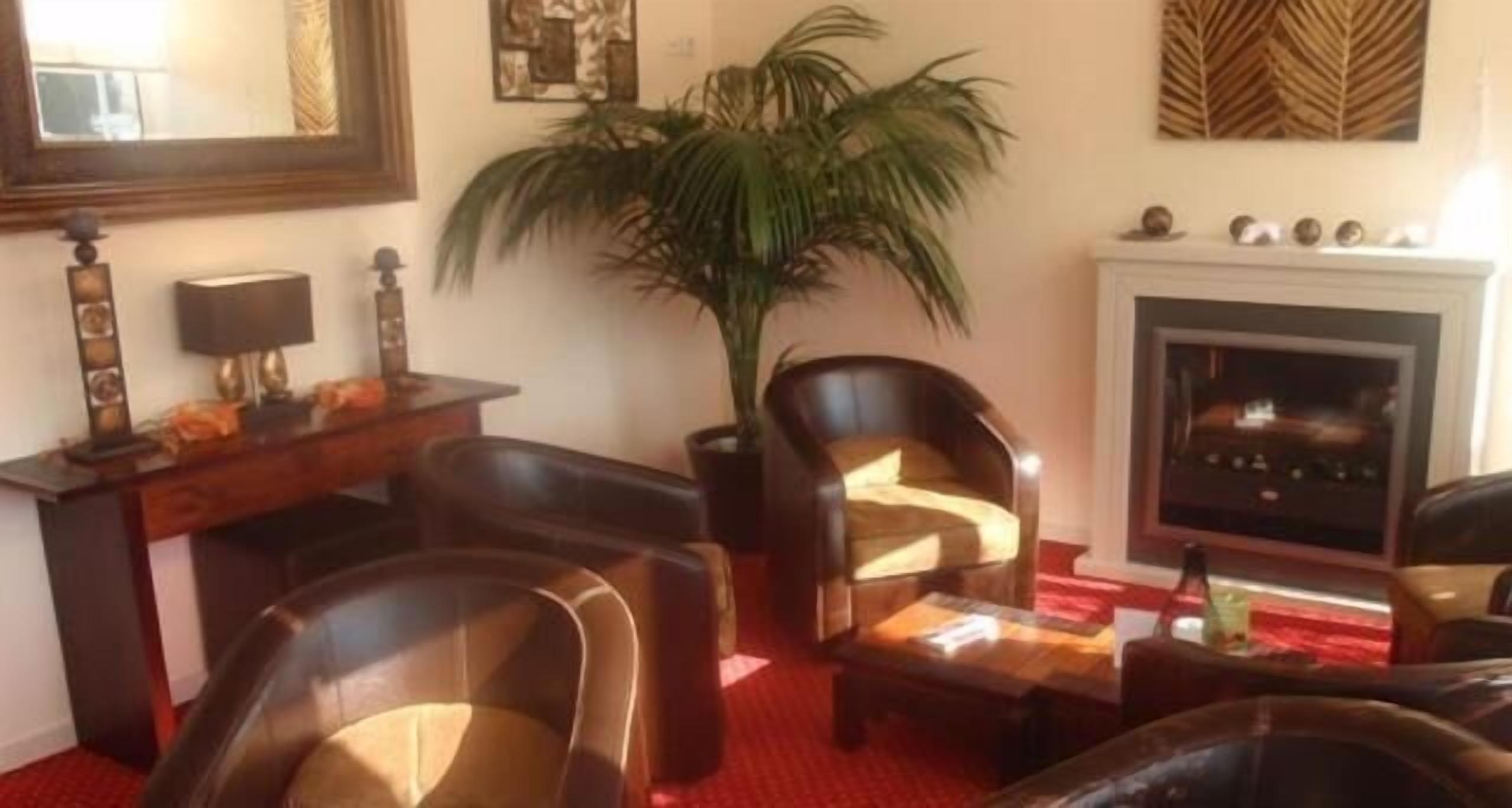 22-inch flat-screen tv with satellite channels, tv