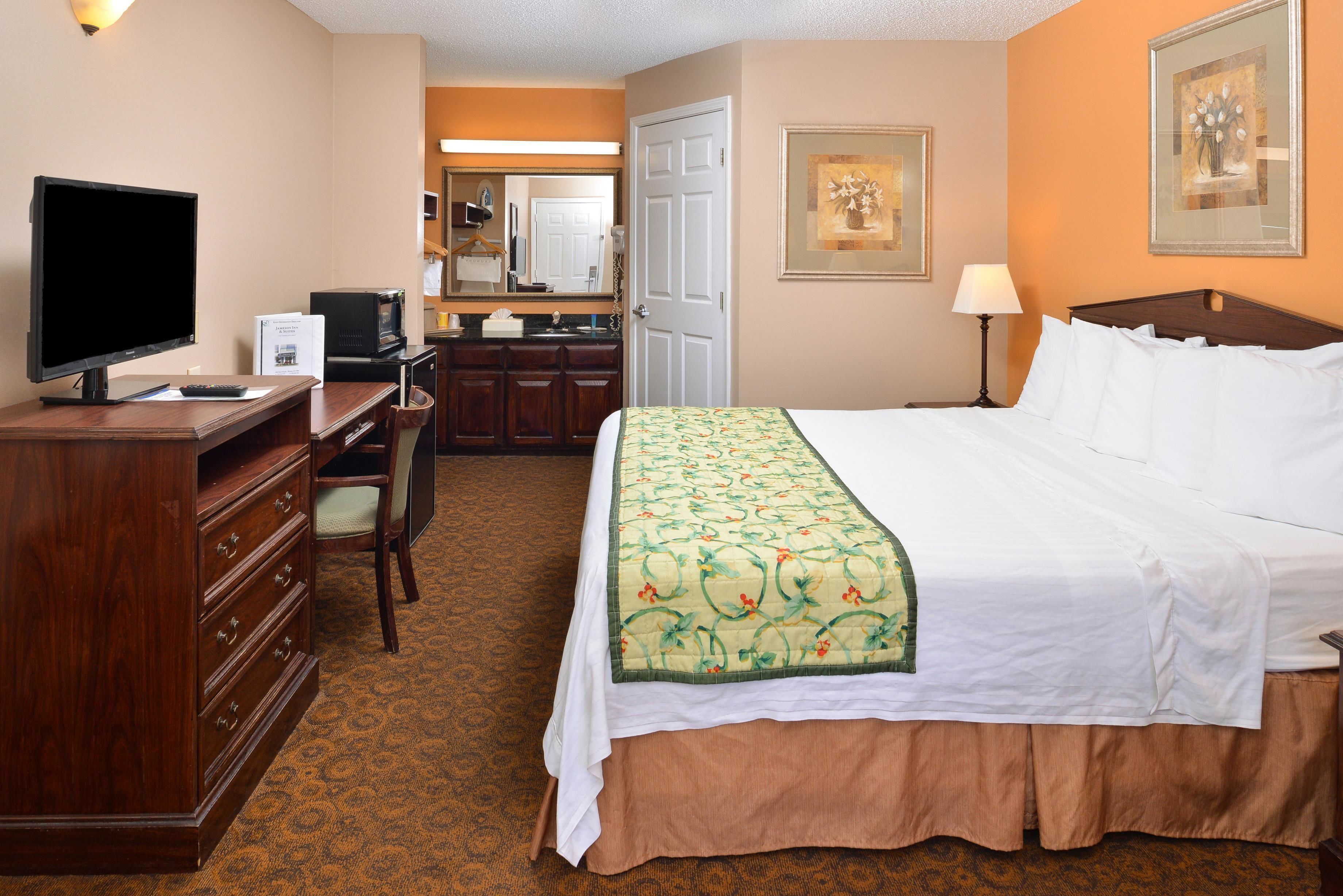 minibar, individually decorated, desk, soundproofing