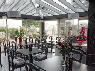 Hotel Le Chantereigne