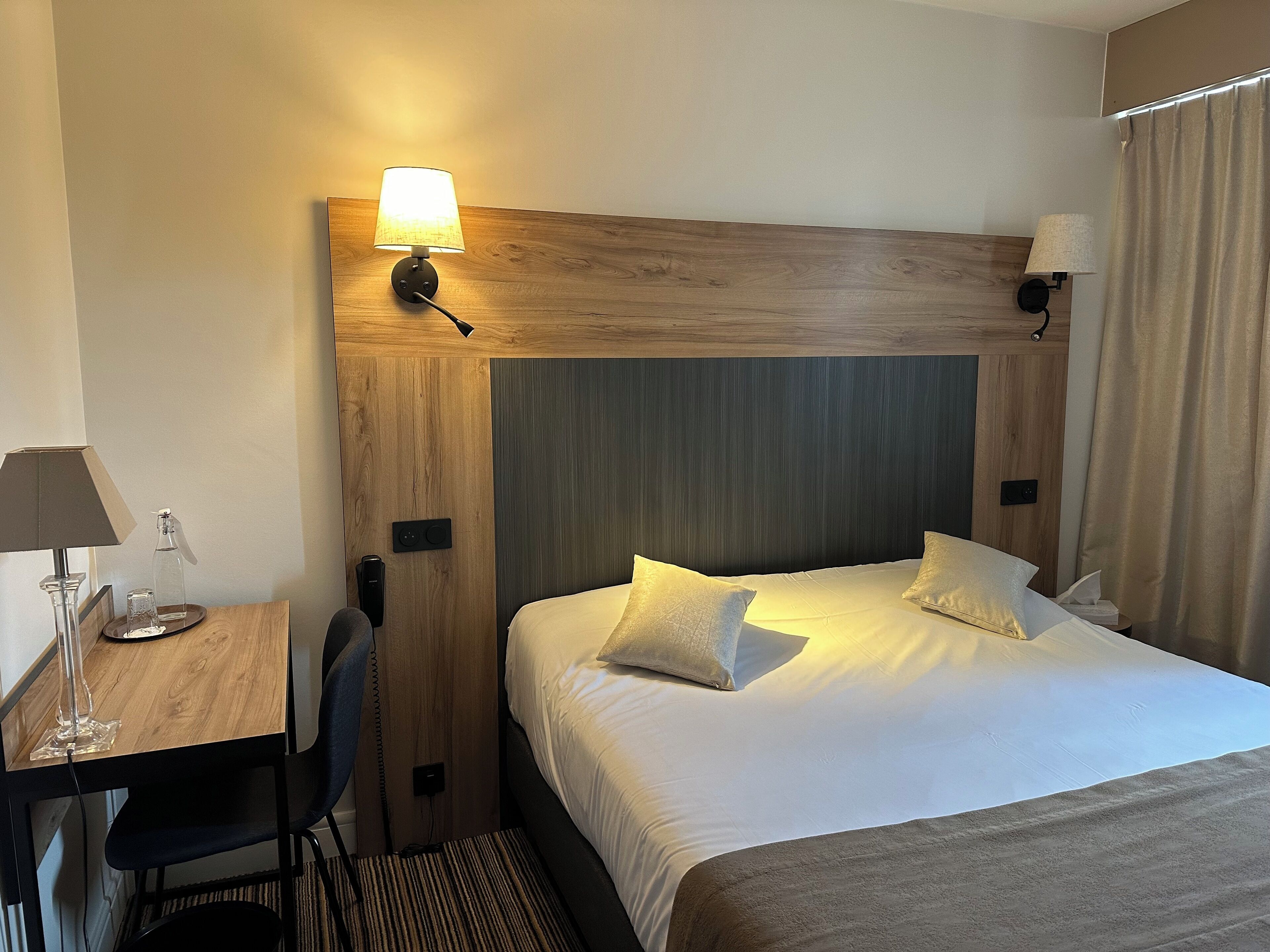 standard double room | 1 bedroom, desk, blackout curtains, free wired internet