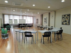Meeting facility - The Originals City, Hôtel Napoléon, La Roche-sur-Yon (La Roche-sur-Yon)